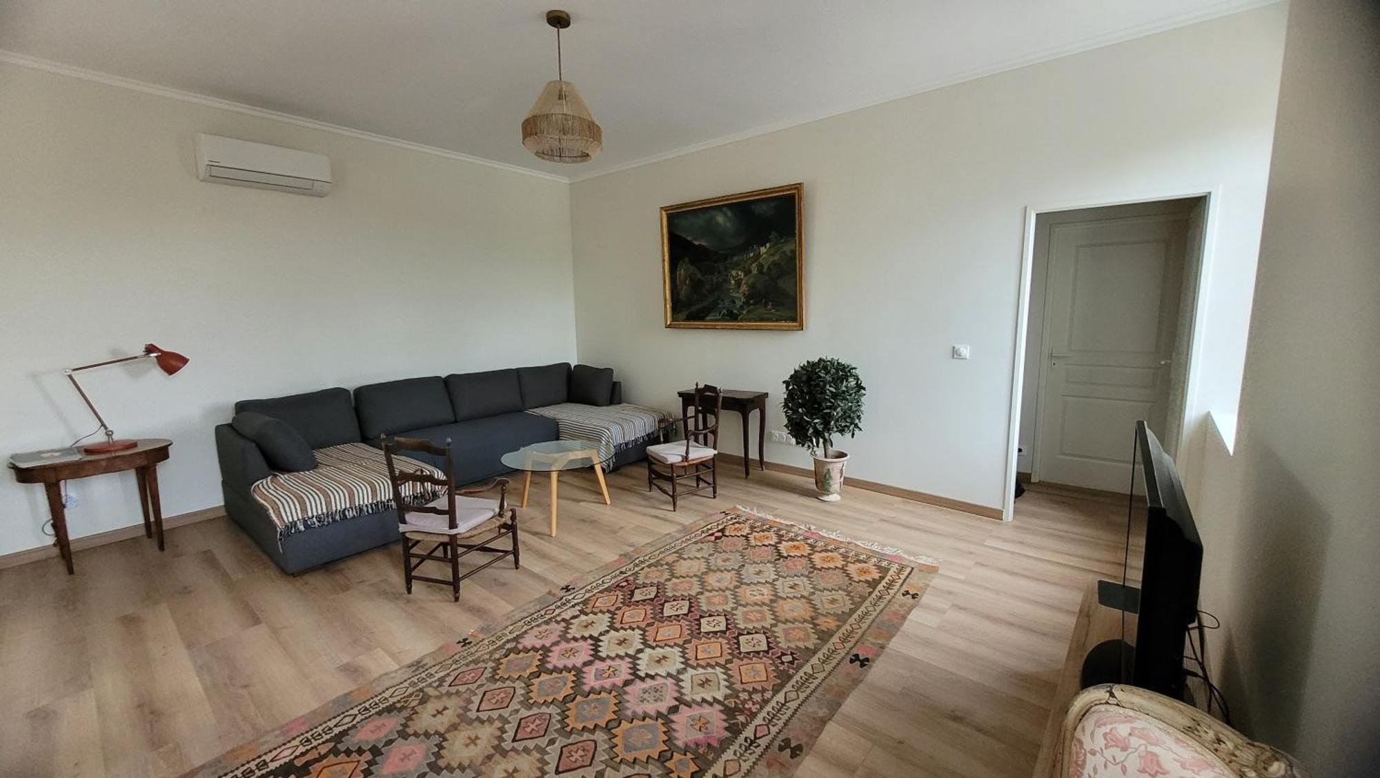 La Pinede, Logement Privatif Au Chateau Aumes Exterior foto